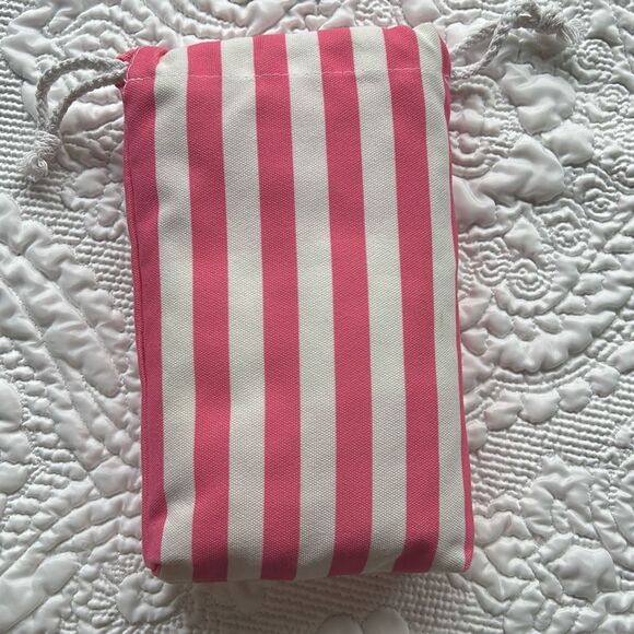 Dock & Bay Quick Dry Towel Pink White Striped - Picture 2 of 3